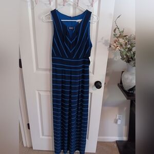 Liz Claiborne Navy and Royal Blue Striped Maxi Dress. Medium NWT